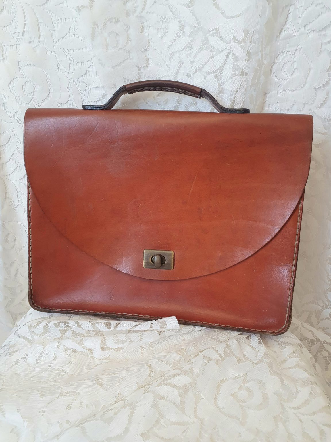 Sac Vintage La Bagagerie En Cuir Fauve - Style Sac Médecin, Transport, Occasion